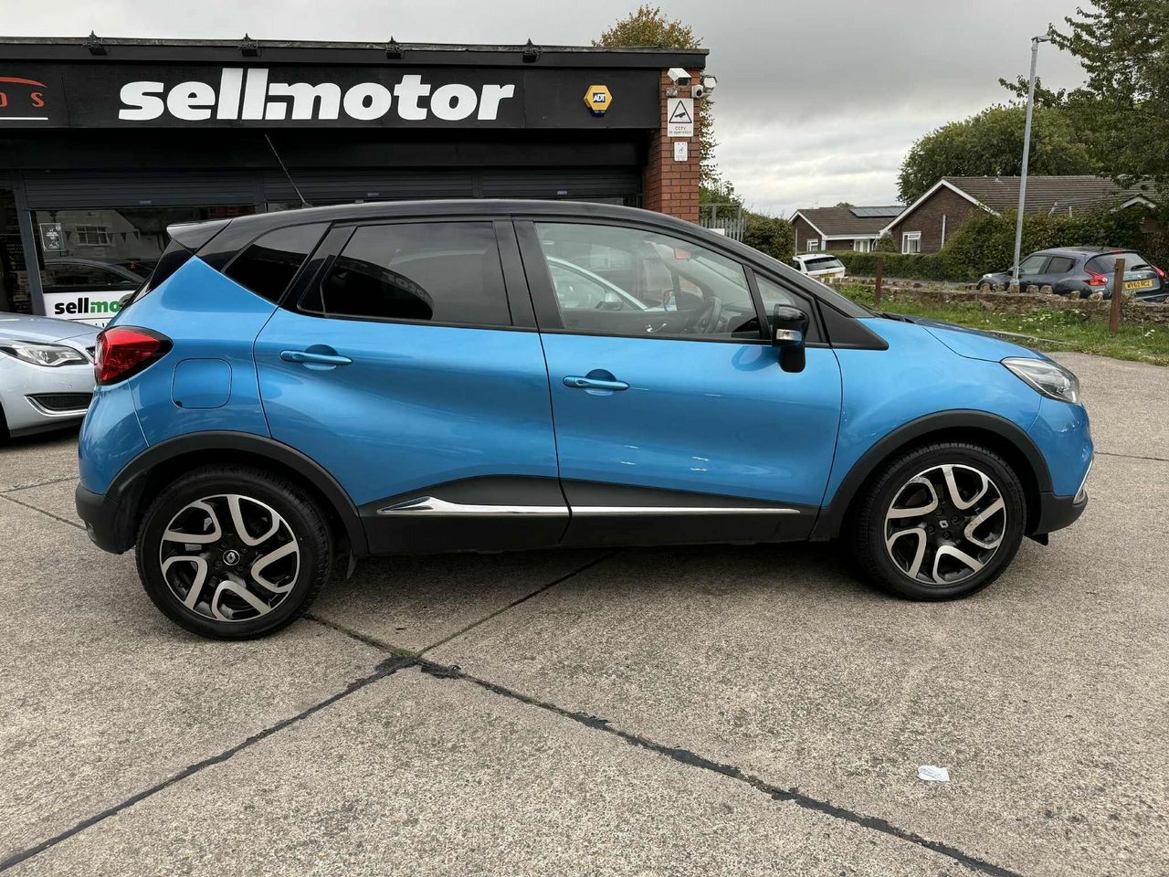 Renault Captur 1.5 dCi ENERGY Dynamique S Nav Euro 6 (s/s) 5dr - Picture 12 of 20