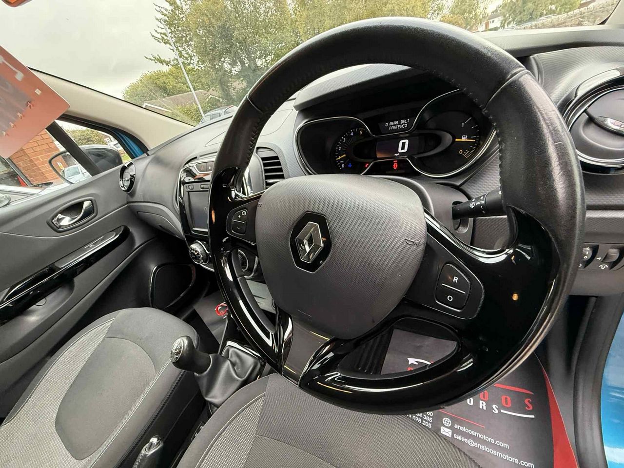 Renault Captur 1.5 dCi ENERGY Dynamique S Nav Euro 6 (s/s) 5dr - Picture 17 of 20