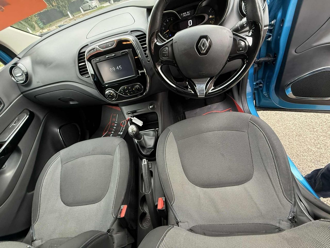 Renault Captur 1.5 dCi ENERGY Dynamique S Nav Euro 6 (s/s) 5dr - Picture 19 of 20