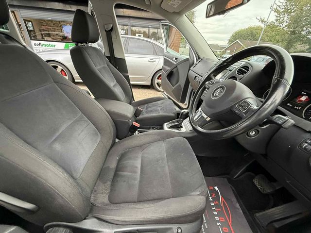 Volkswagen Tiguan 2.0 TDI BlueMotion Tech Match DSG 4WD Euro 5 (s/s) 5dr (2014) - Picture 13