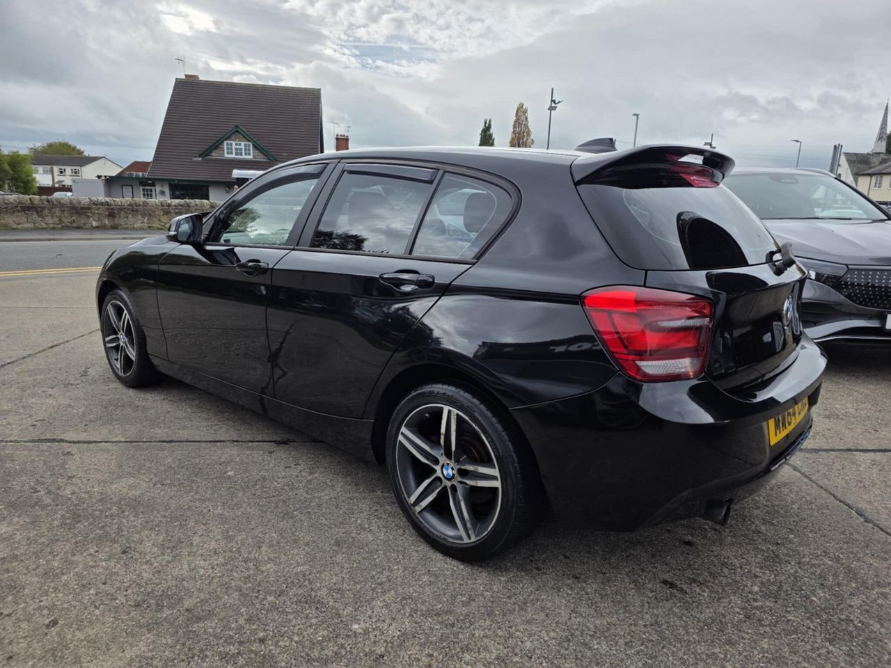 BMW 1 Series 1.6 116i Sport Euro 6 (s/s) 5dr - Picture 4 of 16