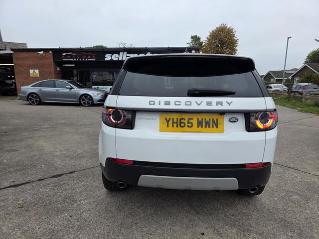 Land Rover Discovery Sport 2.0 TD4 HSE Auto 4WD Euro 6 (s/s) 5dr (2015) - Picture 12