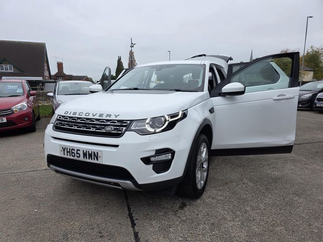 Land Rover Discovery Sport 2.0 TD4 HSE Auto 4WD Euro 6 (s/s) 5dr (2015) - Picture 3