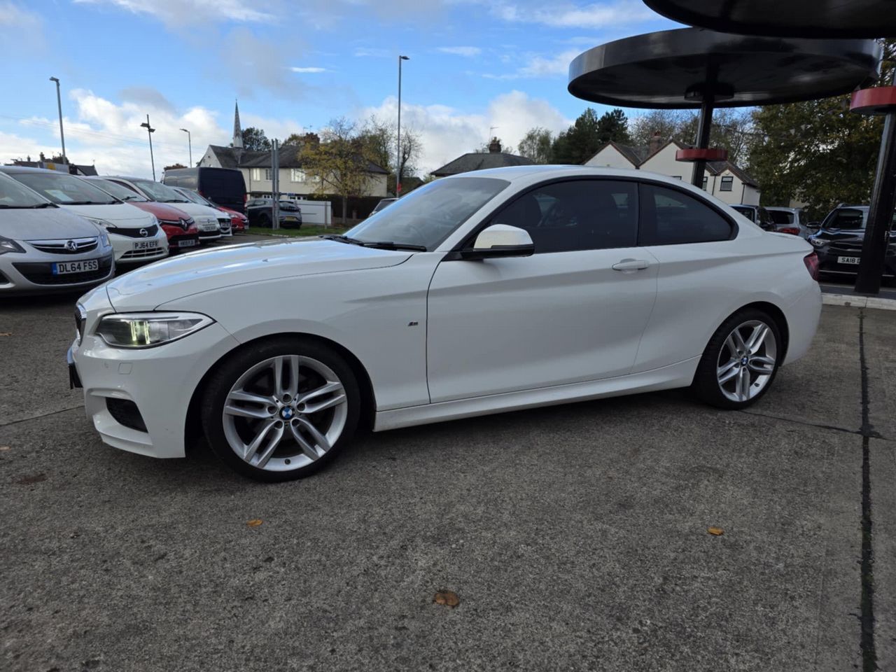 BMW 2 Series 2.0 220d M Sport Euro 6 (s/s) 2dr - Picture 11 of 18