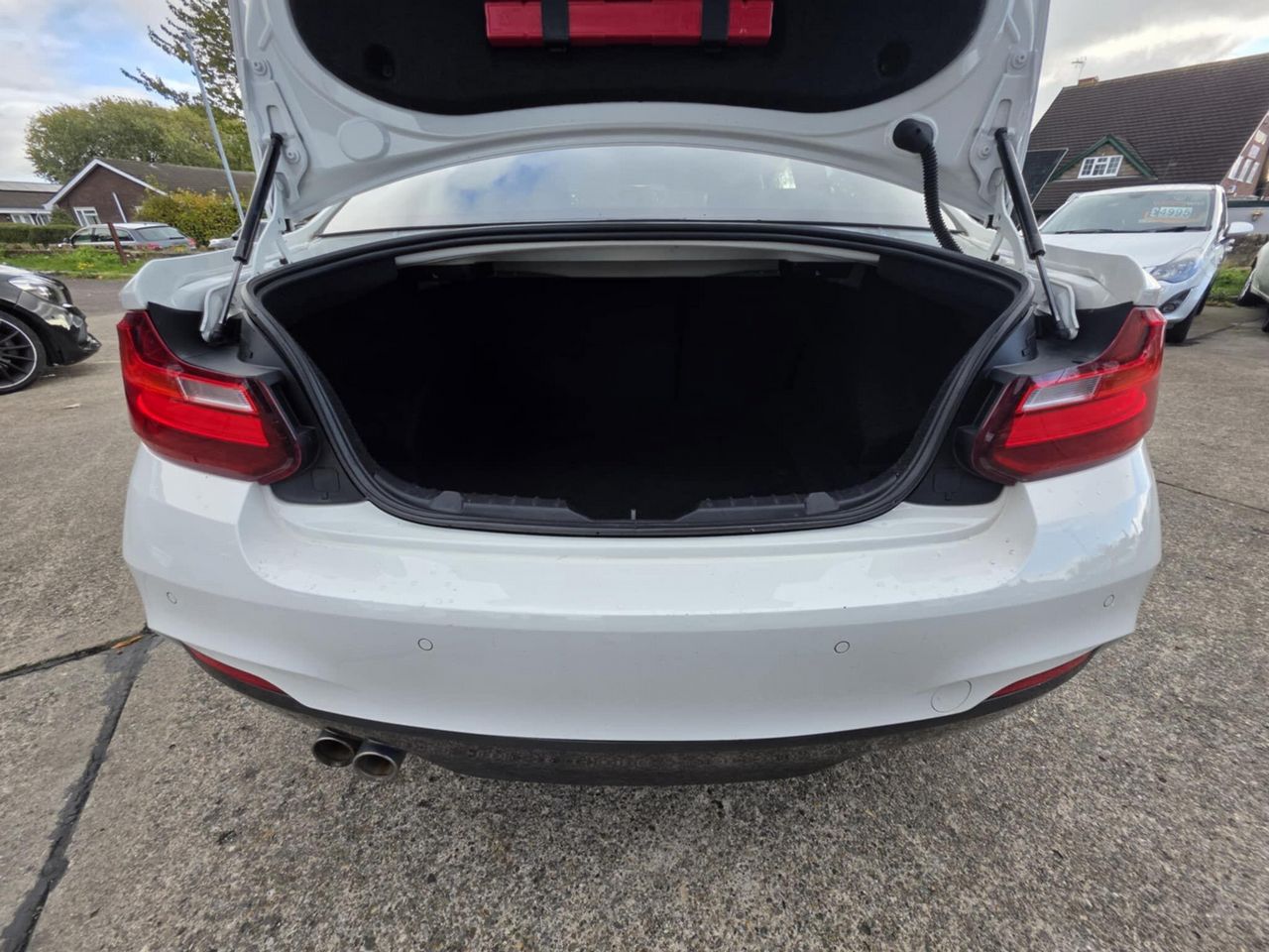 BMW 2 Series 2.0 220d M Sport Euro 6 (s/s) 2dr - Picture 17 of 18