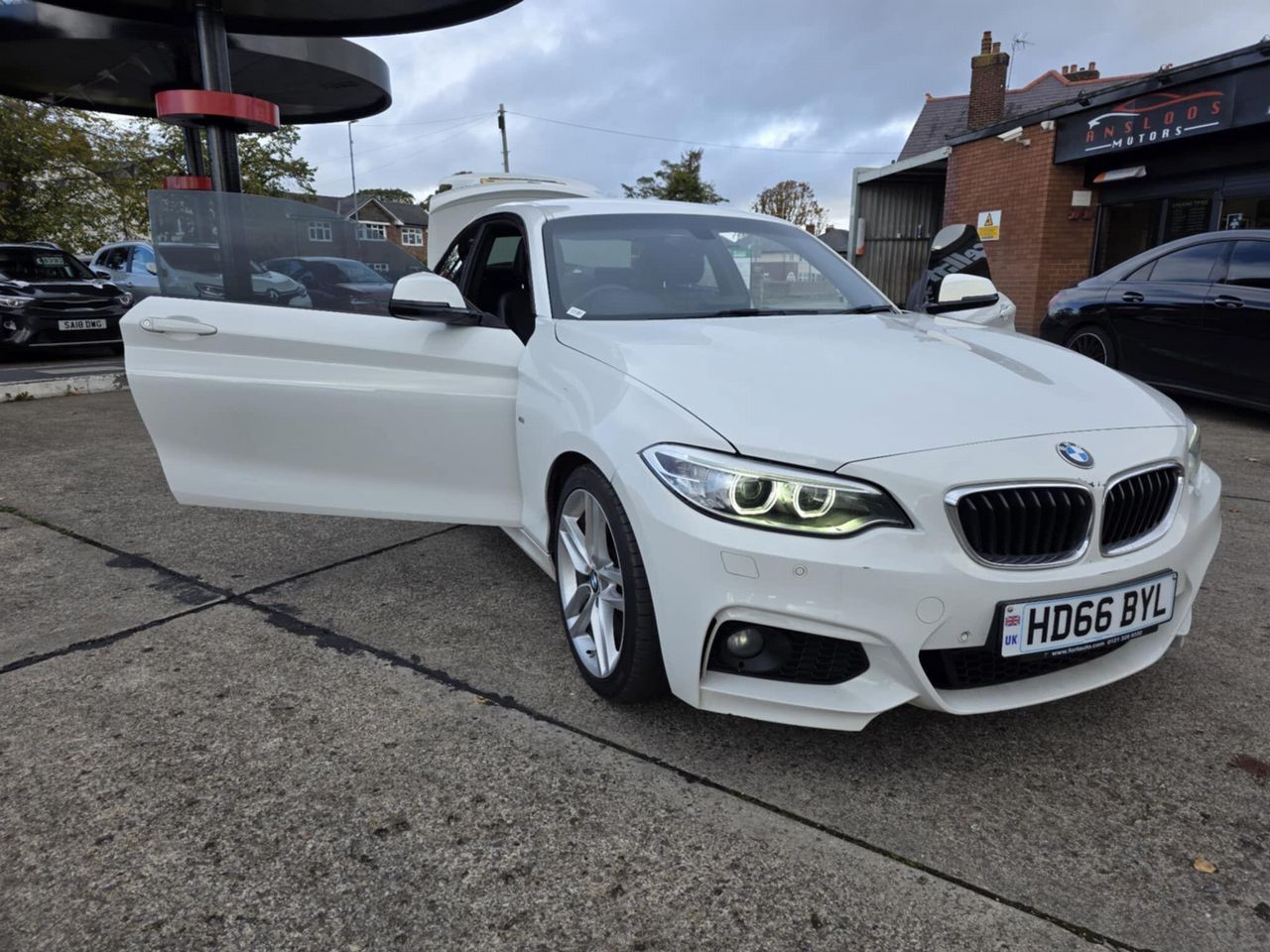 BMW 2 Series 2.0 220d M Sport Euro 6 (s/s) 2dr - Picture 1 of 18