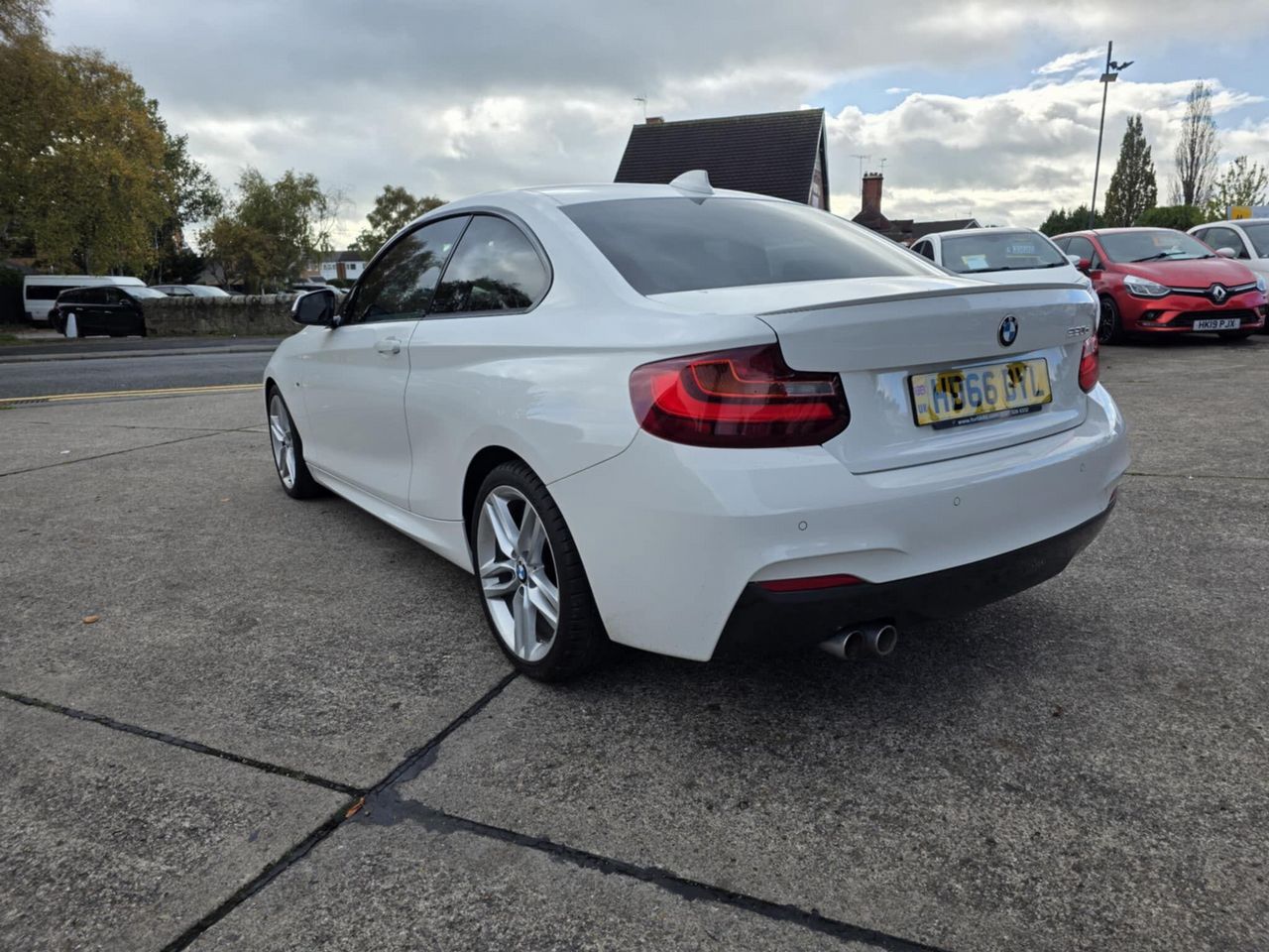 BMW 2 Series 2.0 220d M Sport Euro 6 (s/s) 2dr - Picture 9 of 18