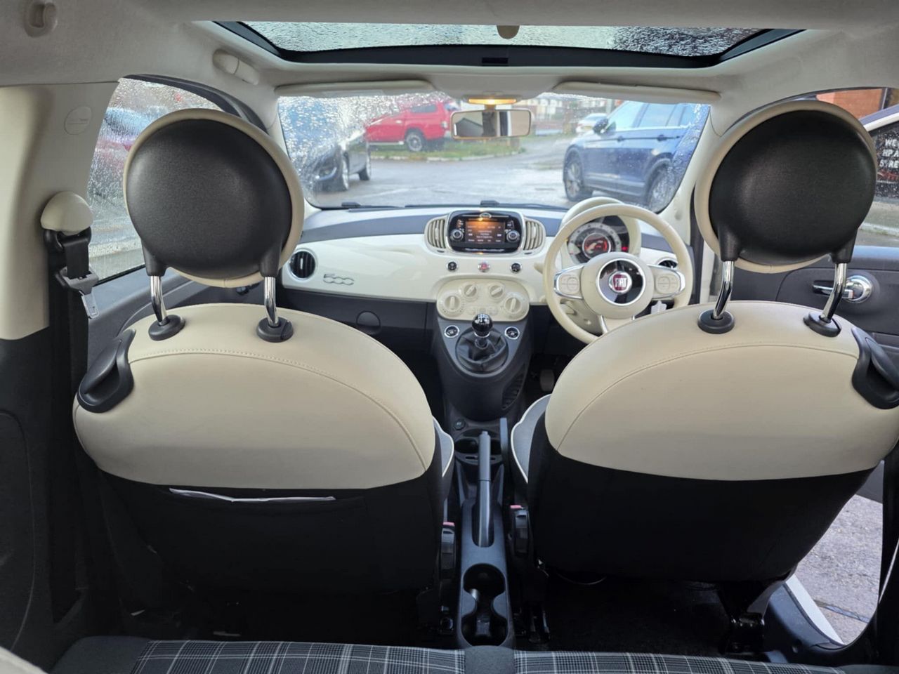 Fiat 500 1.2 Lounge Euro 6 (s/s) 3dr - Picture 13 of 16
