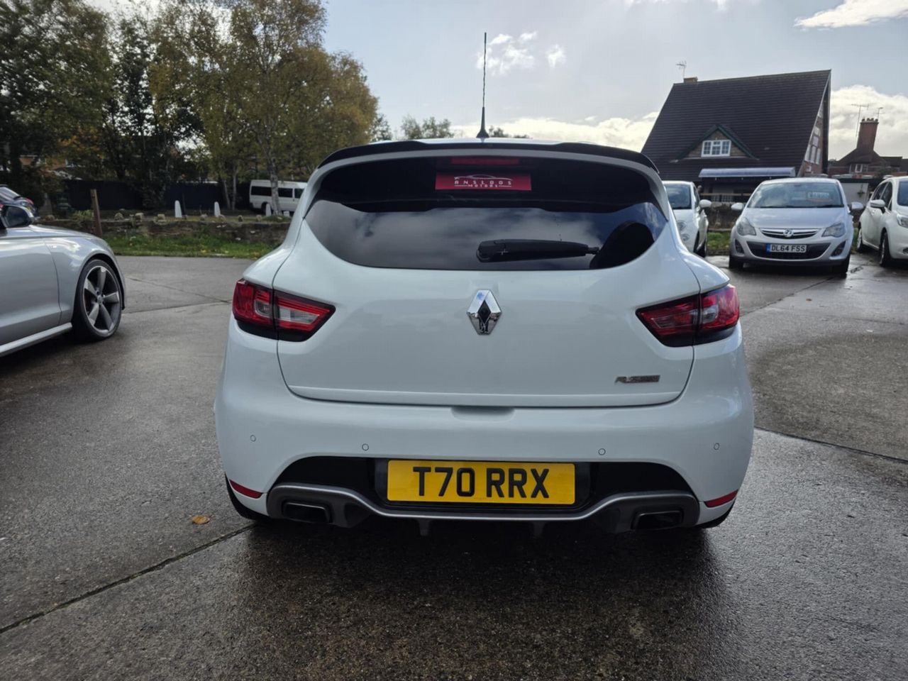 Renault Clio 1.6 TCe Renaultsport Nav Trophy Auto Euro 6 (s/s) 5dr - Picture 11 of 23