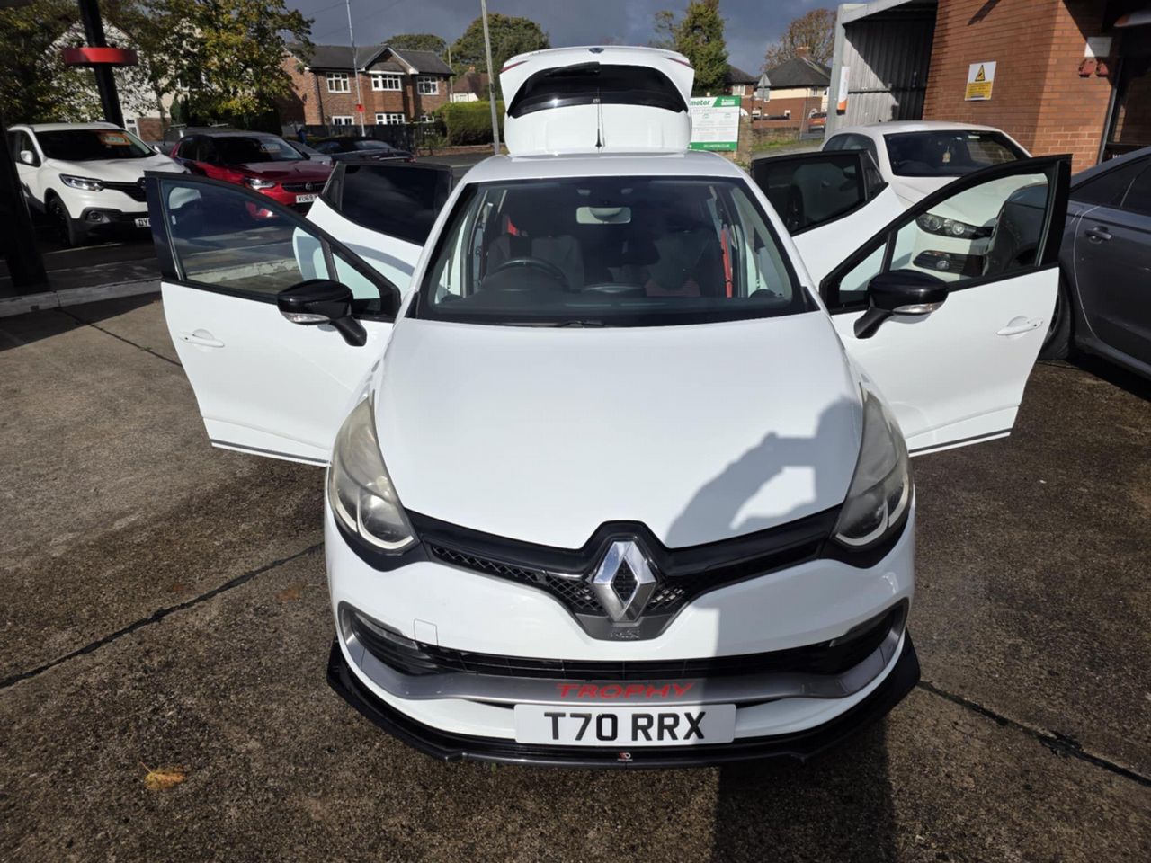 Renault Clio 1.6 TCe Renaultsport Nav Trophy Auto Euro 6 (s/s) 5dr - Picture 8 of 23