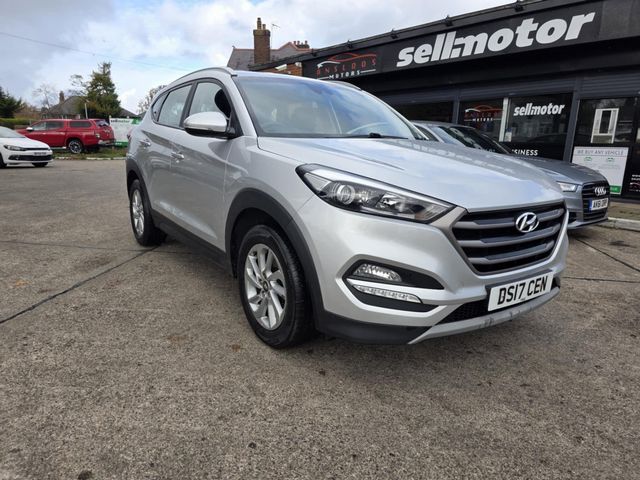 Hyundai TUCSON 1.7 CRDi Blue Drive SE Nav Euro 6 (s/s) 5dr (2017) - Picture 6