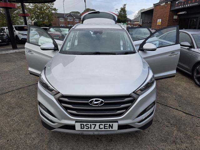 Hyundai TUCSON 1.7 CRDi Blue Drive SE Nav Euro 6 (s/s) 5dr (2017) - Picture 7
