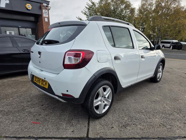 Dacia Sandero Stepway 1.5 dCi Ambiance Euro 6 (s/s) 5dr (2016) - Picture 13