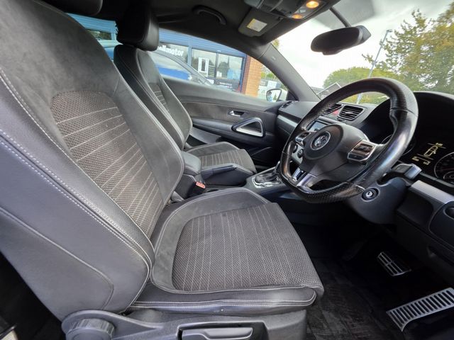 Volkswagen Scirocco 1.4 TSI DSG Euro 5 3dr (2009) - Picture 15