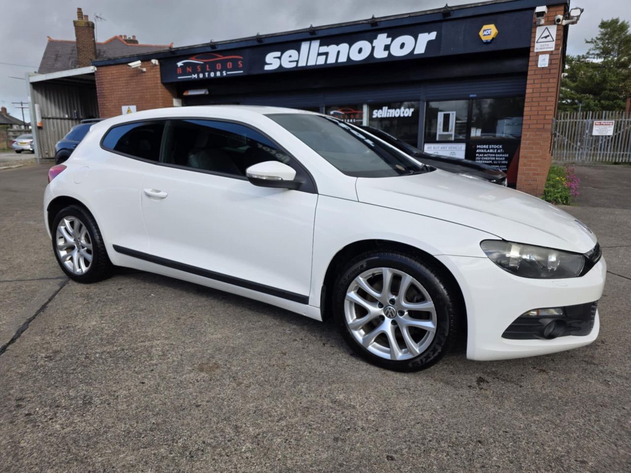 Volkswagen Scirocco 1.4 TSI DSG Euro 5 3dr - Picture 1 of 18