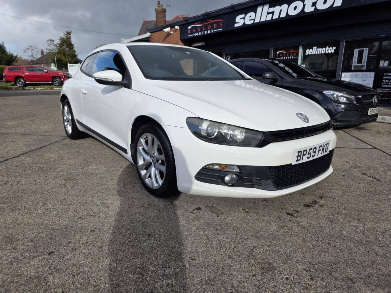 Volkswagen Scirocco 1.4 TSI DSG Euro 5 3dr - Picture 5 of 18