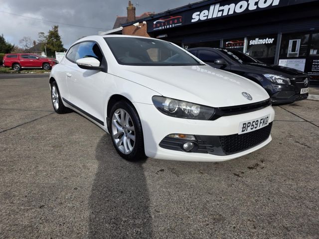 Volkswagen Scirocco 1.4 TSI DSG Euro 5 3dr (2009) - Picture 5