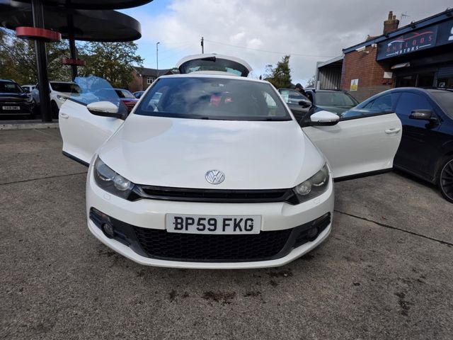 Volkswagen Scirocco 1.4 TSI DSG Euro 5 3dr (2009) - Picture 8