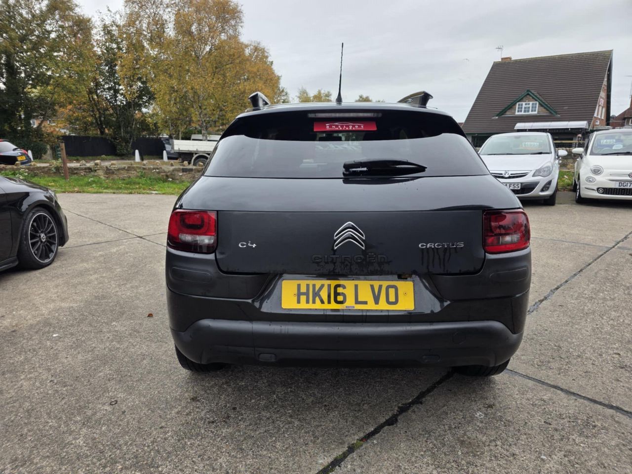 Citroen C4 Cactus 1.6 BlueHDi Flair Euro 6 5dr - Picture 10 of 19