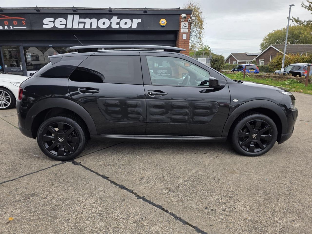 Citroen C4 Cactus 1.6 BlueHDi Flair Euro 6 5dr - Picture 11 of 19