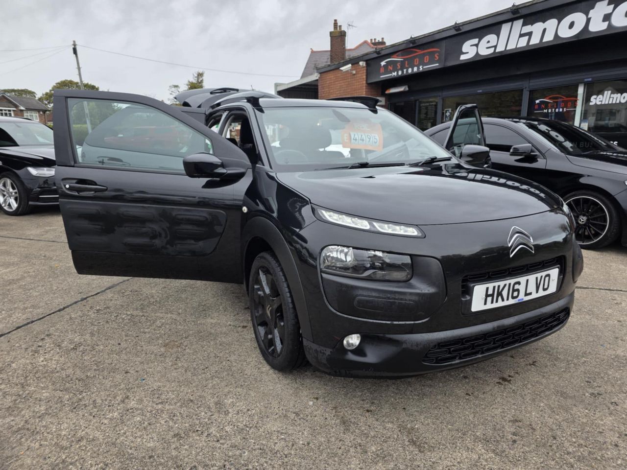Citroen C4 Cactus 1.6 BlueHDi Flair Euro 6 5dr - Picture 1 of 19