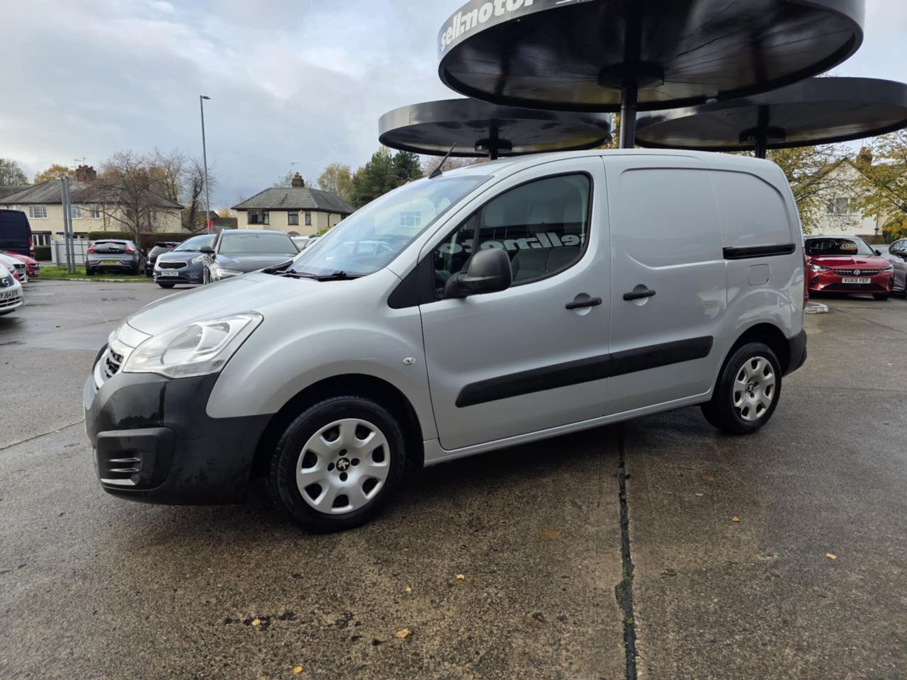 Peugeot Partner 1.6 BlueHDi 854 Professional L1 5dr - Picture 17 of 19