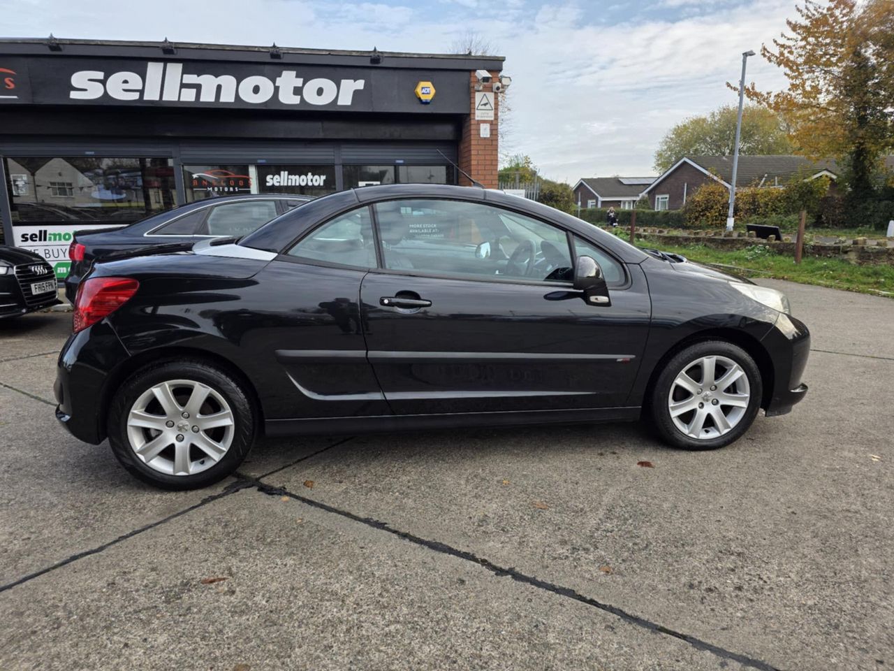 Peugeot 207 CC 1.6 16v Sport 2dr - Picture 11 of 16