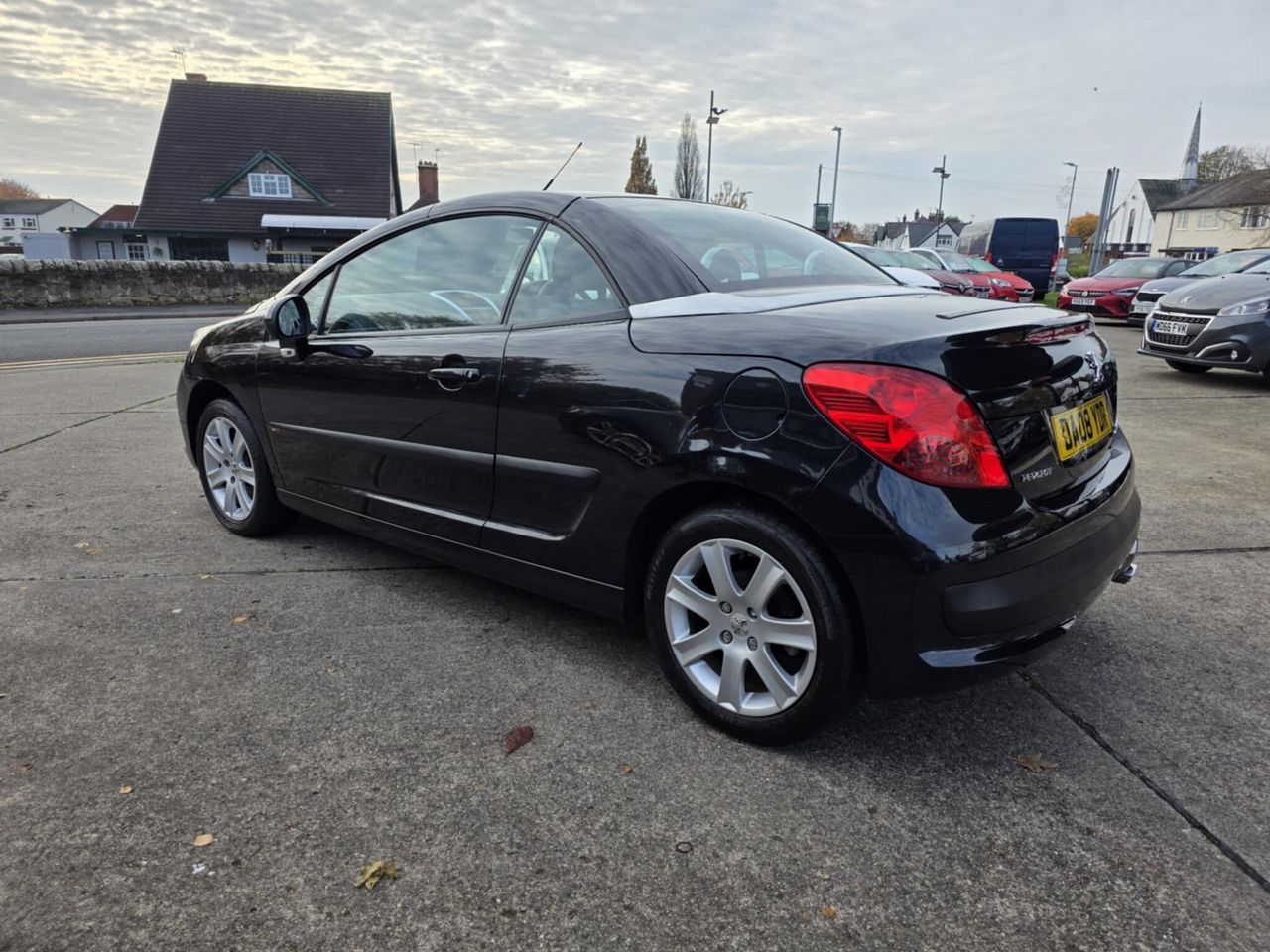 Peugeot 207 CC 1.6 16v Sport 2dr - Picture 4 of 16