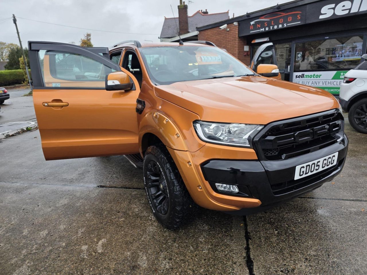 Ford Ranger 3.2 TDCi Wildtrak Auto 4WD Euro 5 4dr - Picture 5 of 19
