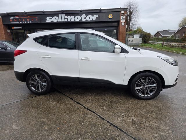 Hyundai ix35 2.0 CRDi SE 4WD Euro 5 5dr (Nav) (2013) - Picture 11
