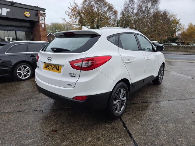 Hyundai ix35 2.0 CRDi SE 4WD Euro 5 5dr (Nav) (2013) - Picture 12