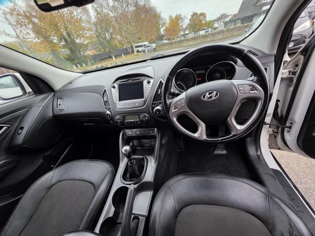 Hyundai ix35 2.0 CRDi SE 4WD Euro 5 5dr (Nav) (2013) - Picture 13