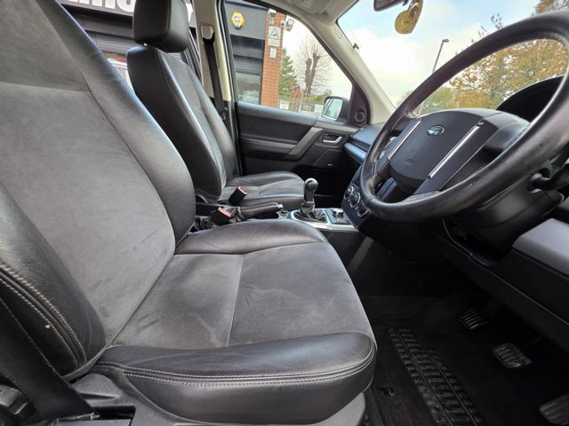 Land Rover Freelander 2 2.2 TD4 S 4WD Euro 5 (s/s) 5dr (2011) - Picture 14