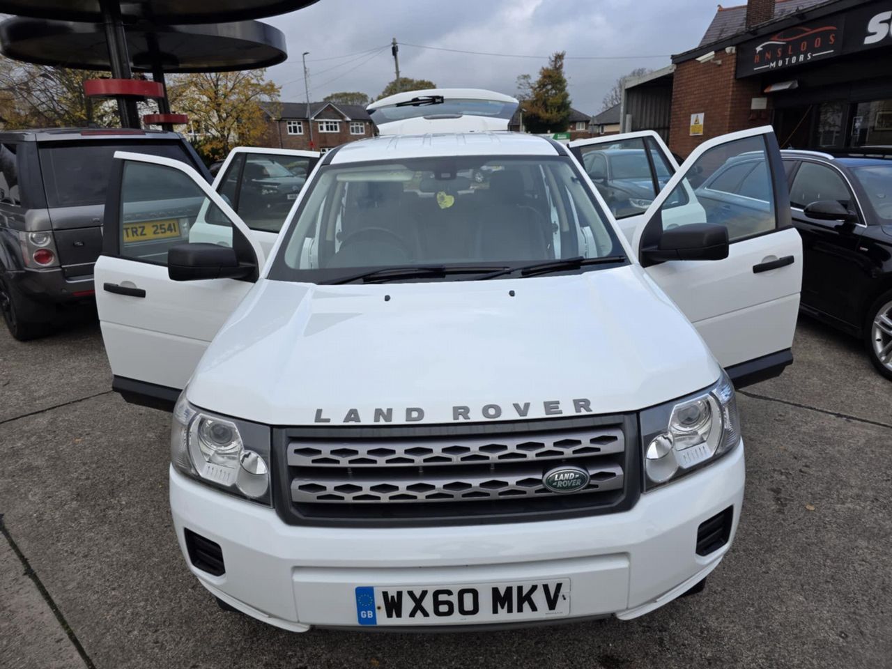 Land Rover Freelander 2 2.2 TD4 S 4WD Euro 5 (s/s) 5dr - Picture 7 of 18