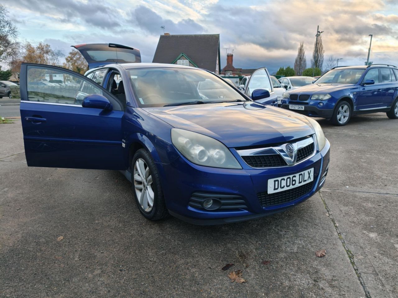 Vauxhall Vectra 1.9 CDTi 16v SRi 5dr - Picture 1 of 16