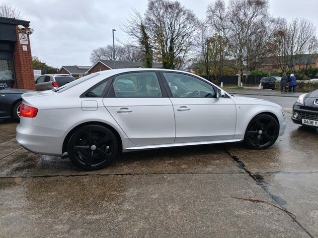 Audi A4 2.0 TDI Black Edition Euro 5 (s/s) 4dr (2012) - Picture 13