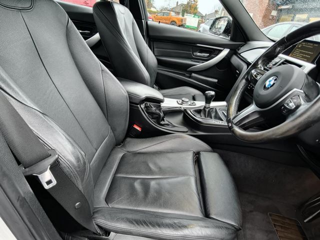 BMW 3 Series 2.0 320i M Sport Euro 6 (s/s) 4dr (2015) - Picture 16