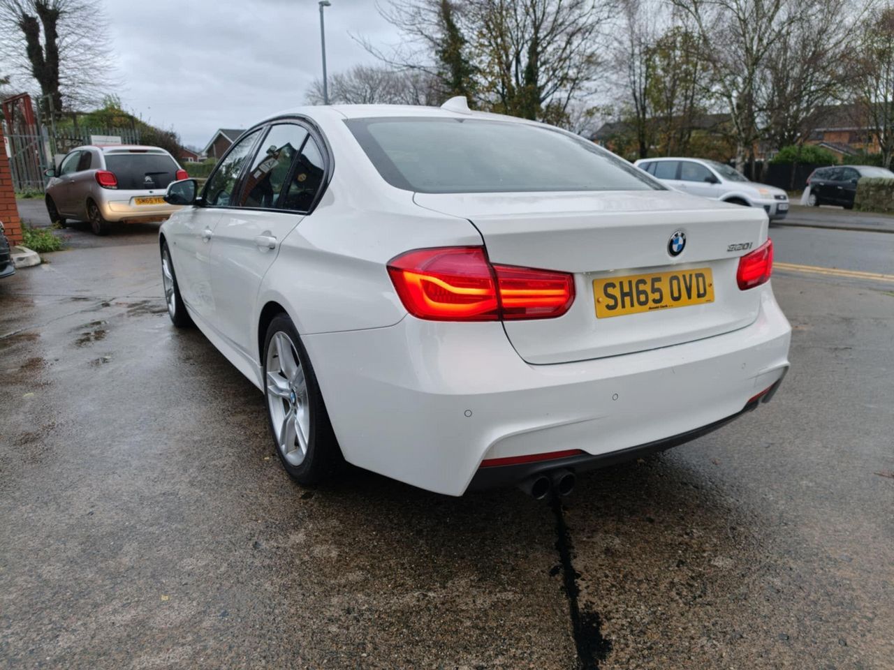 BMW 3 Series 2.0 320i M Sport Euro 6 (s/s) 4dr - Picture 9 of 19