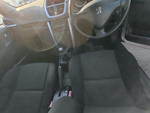 Peugeot 207 CC 1.6 16v Sport 2dr (2008) - Picture 11