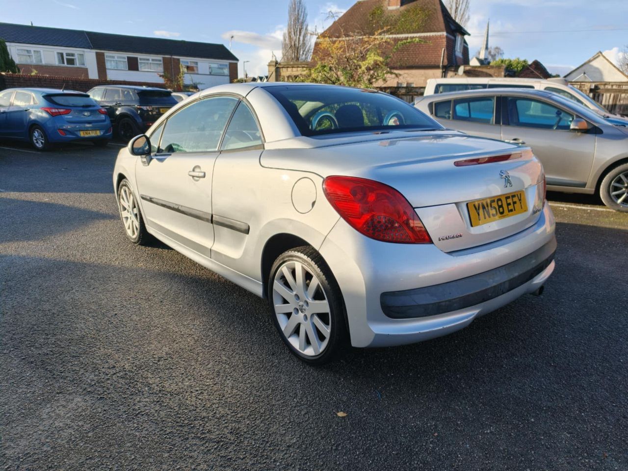 Peugeot 207 CC 1.6 16v Sport 2dr - Picture 4 of 11