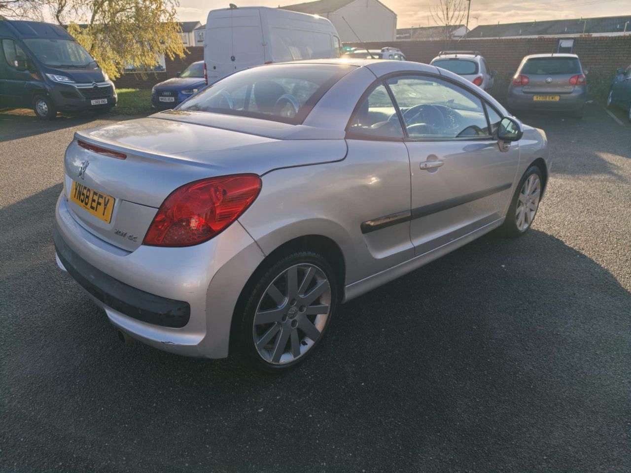 Peugeot 207 CC 1.6 16v Sport 2dr - Picture 8 of 11