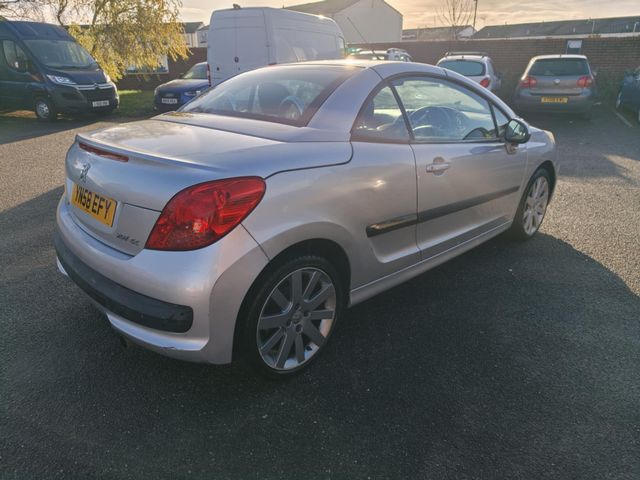 Peugeot 207 CC 1.6 16v Sport 2dr (2008) - Picture 8
