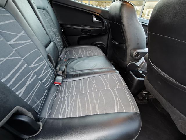 Kia Venga 1.6 CRDi 3 Euro 6 (s/s) 5dr (2016) - Picture 17