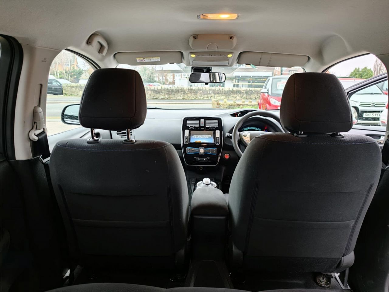 Nissan Leaf 30kWh Acenta Auto 5dr - Picture 16 of 20