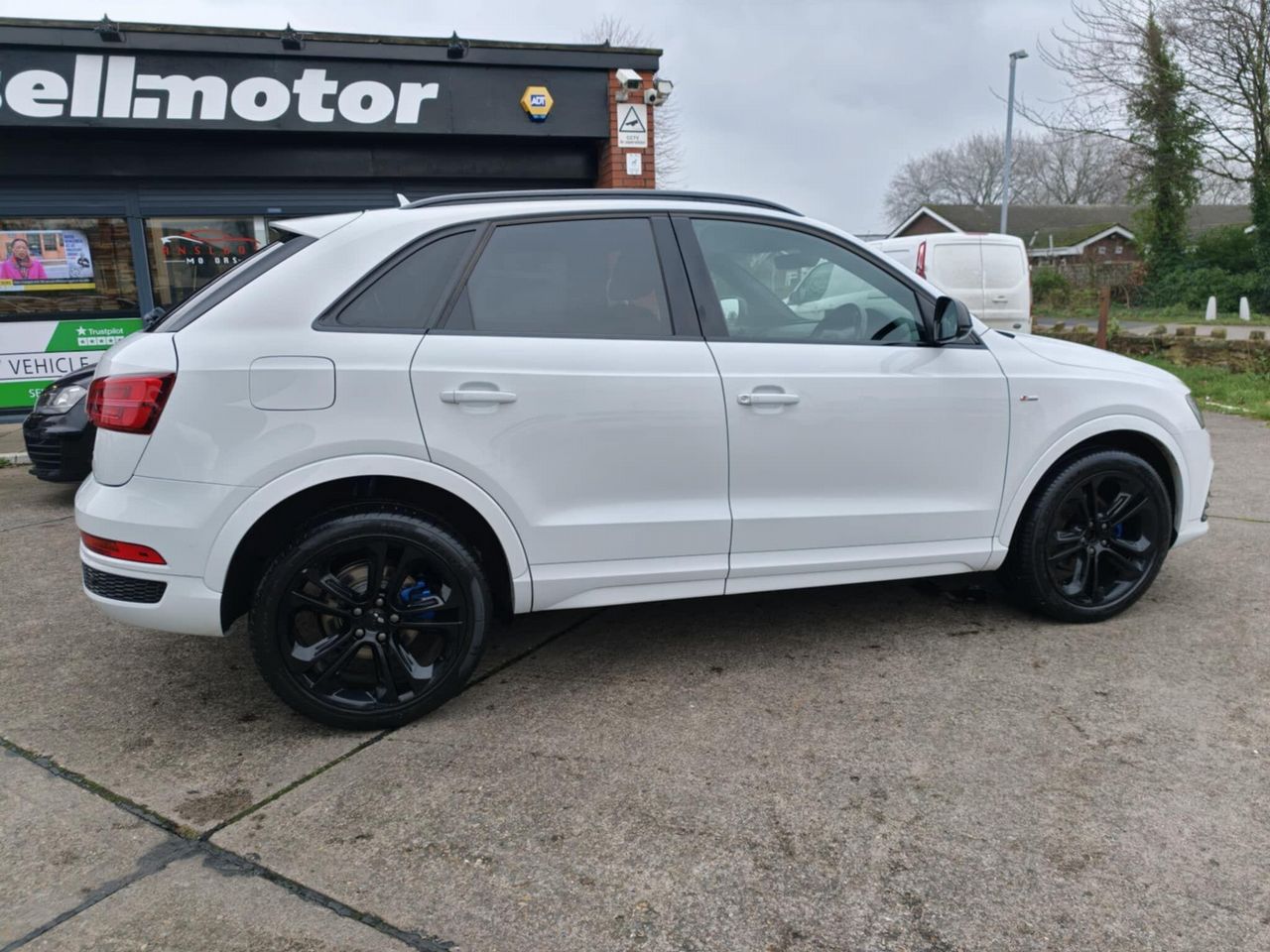 Audi Q3 2.0 TDI S line Plus quattro Euro 6 (s/s) 5dr - Picture 11 of 19