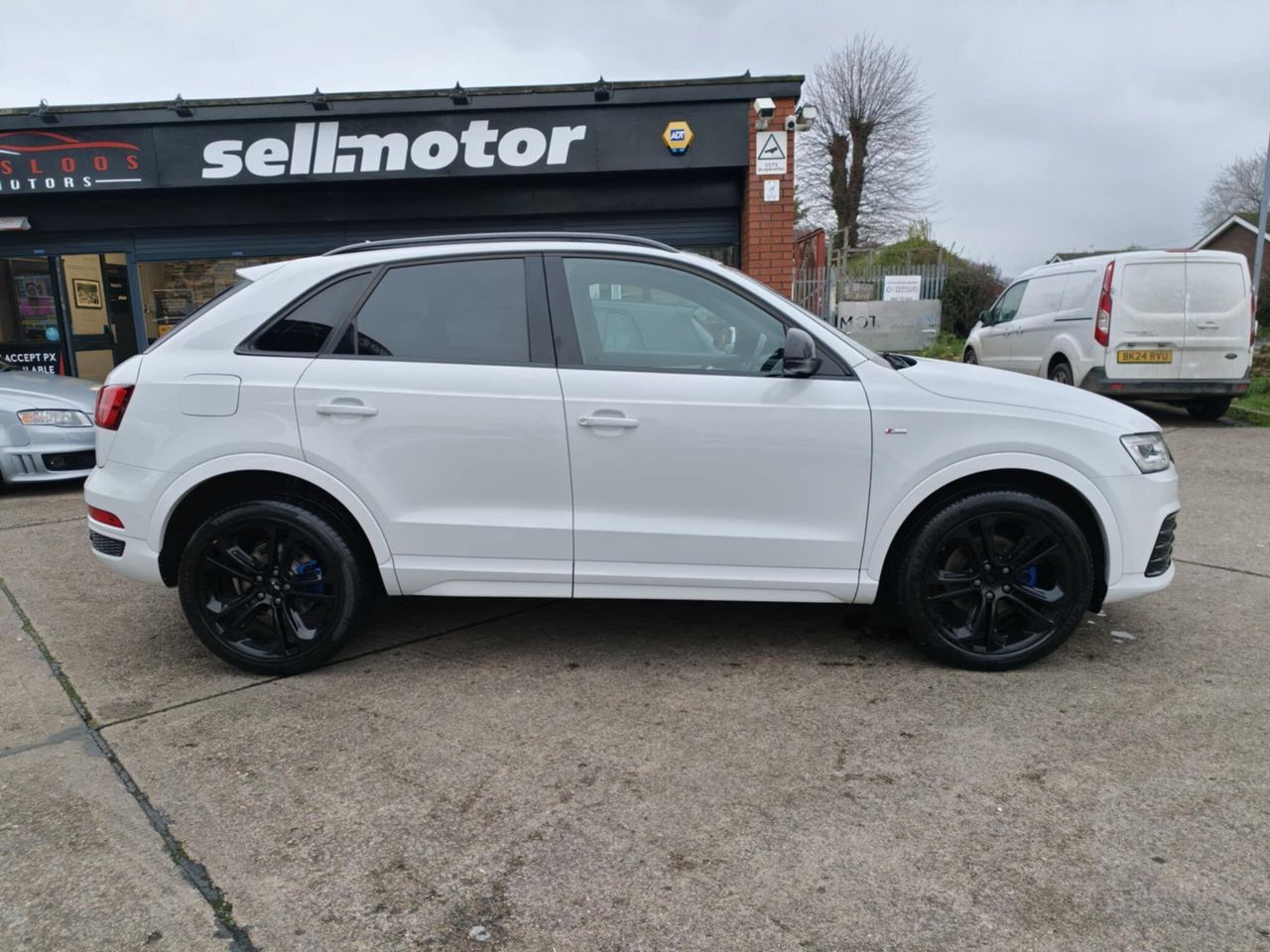 Audi Q3 2.0 TDI S line Plus quattro Euro 6 (s/s) 5dr - Picture 12 of 19