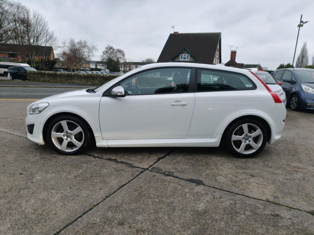 Volvo C30 2.0 R-Design Sports Coupe Euro 5 3dr - Picture 10 of 19