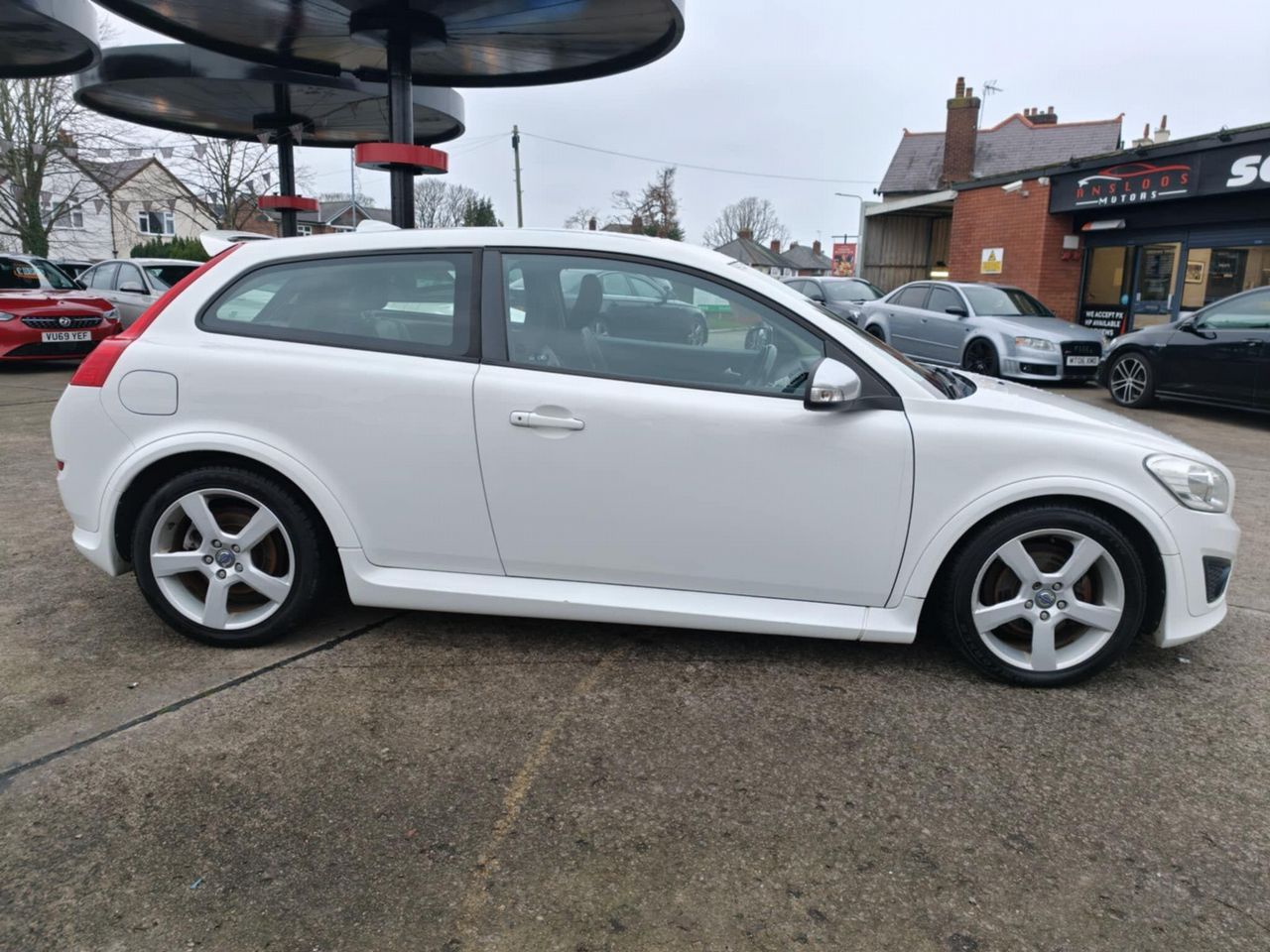 Volvo C30 2.0 R-Design Sports Coupe Euro 5 3dr - Picture 12 of 19