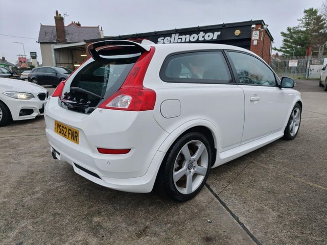 Volvo C30 2.0 R-Design Sports Coupe Euro 5 3dr (2012) - Picture 13