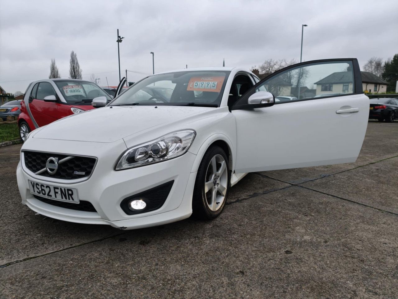 Volvo C30 2.0 R-Design Sports Coupe Euro 5 3dr - Picture 7 of 19